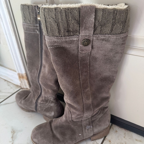 Grey, Tall, Wool lined boots - Picture 2 of 3